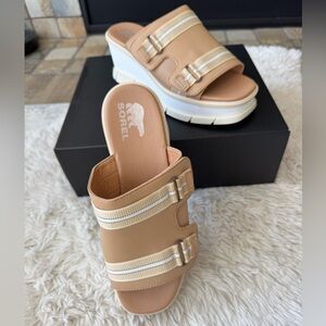 Sorel Women's Joanie II Tan Wedge platform Slide Sandals